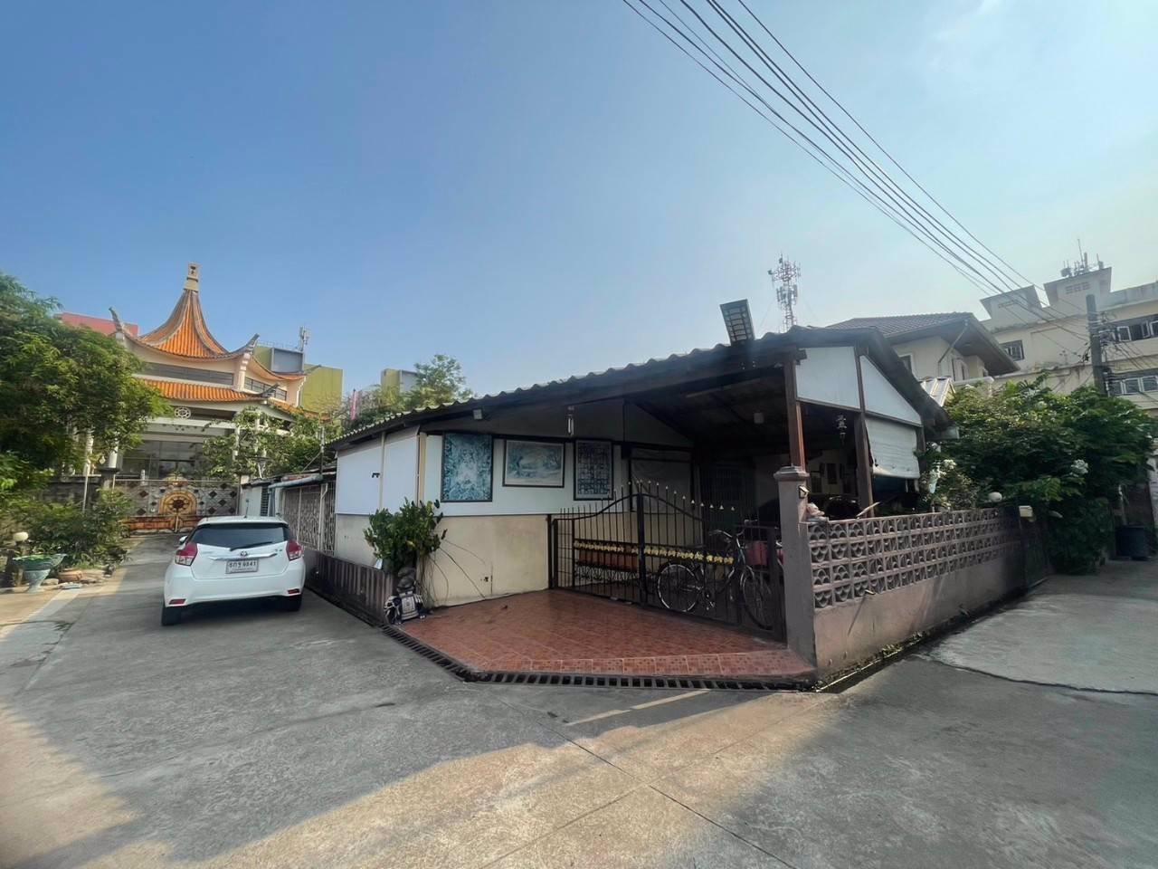 ขายที่ดินเปล่าแถมสิ่งปลูกสร้างตรงข้ามเดอะมอลล์บางแค