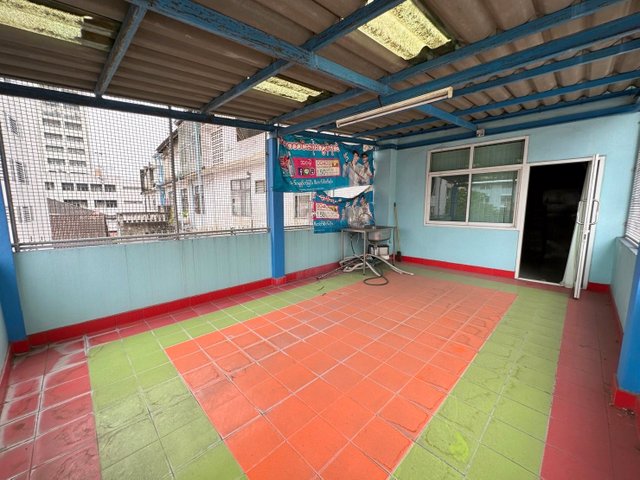 ขายอาคารพานิชย์-4-ชั้นครึ่ง-ระแวก-มหอการค้าไทย-ใกล้รถไฟฟ้าmrtห้วยขวาง-ทำเลดีแบบนี้หาไม่ได้อีกแล้ว