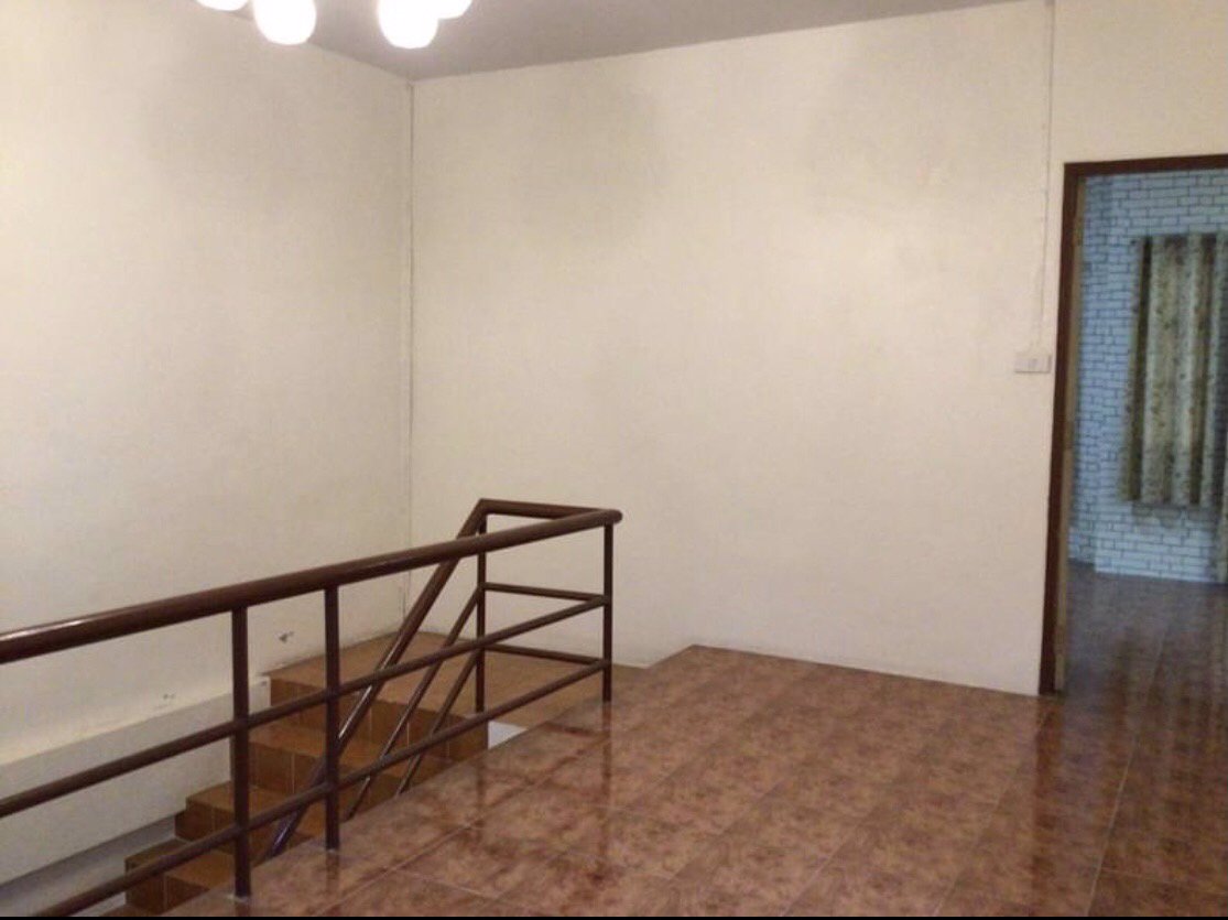 ขายบ้านทาวน์เฮาส์-2-ชั้น-เนื้อที่-30-ตารางวา