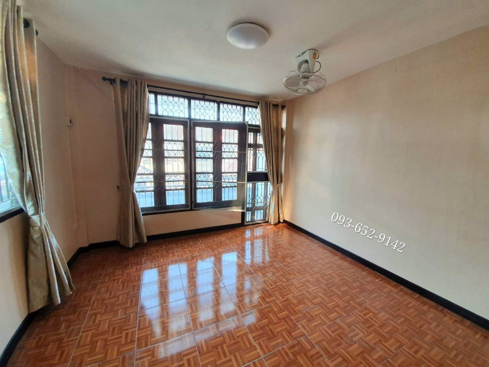 ให้เช่าทาวน์เฮ้า-3-ชั้น-ถนนสุขสวัสดิ์-4-ห้องนอน-14000-ต่อเดือน-เยื้องโลตัสบางปะกอก