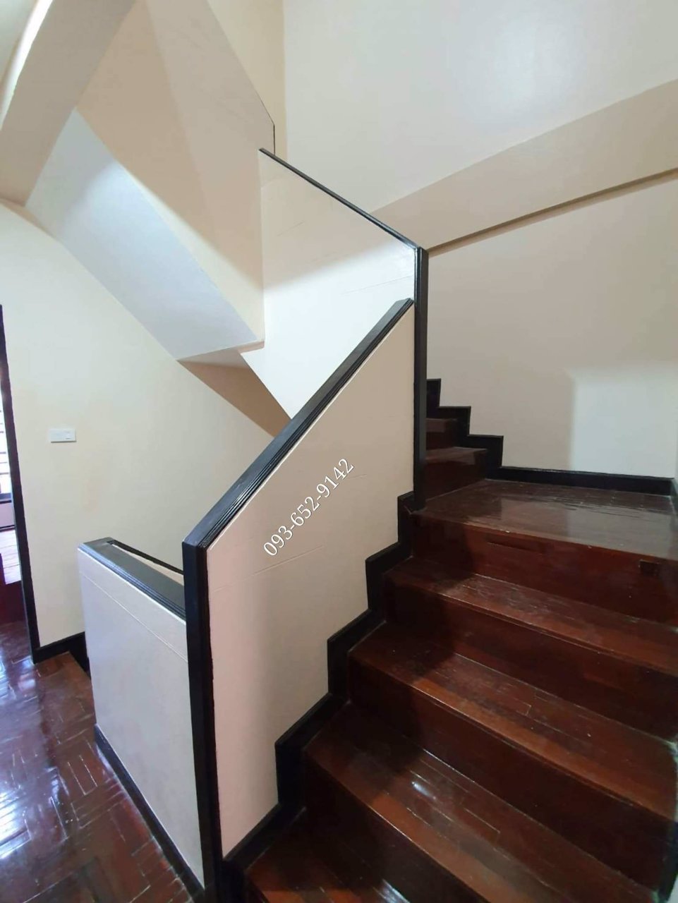 ให้เช่าทาวน์เฮ้า-3-ชั้น-ถนนสุขสวัสดิ์-4-ห้องนอน-14000-ต่อเดือน-เยื้องโลตัสบางปะกอก