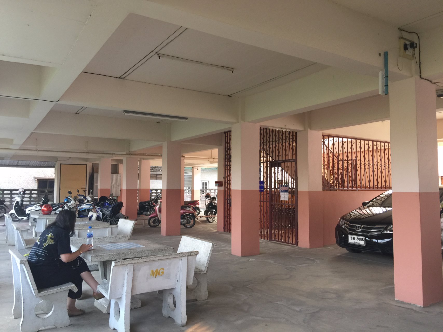 ขายหอพัก-อยู่ตรงข้าม-มหาลัยราชภัฏ-ลำปาง-เพียง-60-เมตร-ปากซอยมี-7-11-จำนวน47ห้อง-20ล้าน