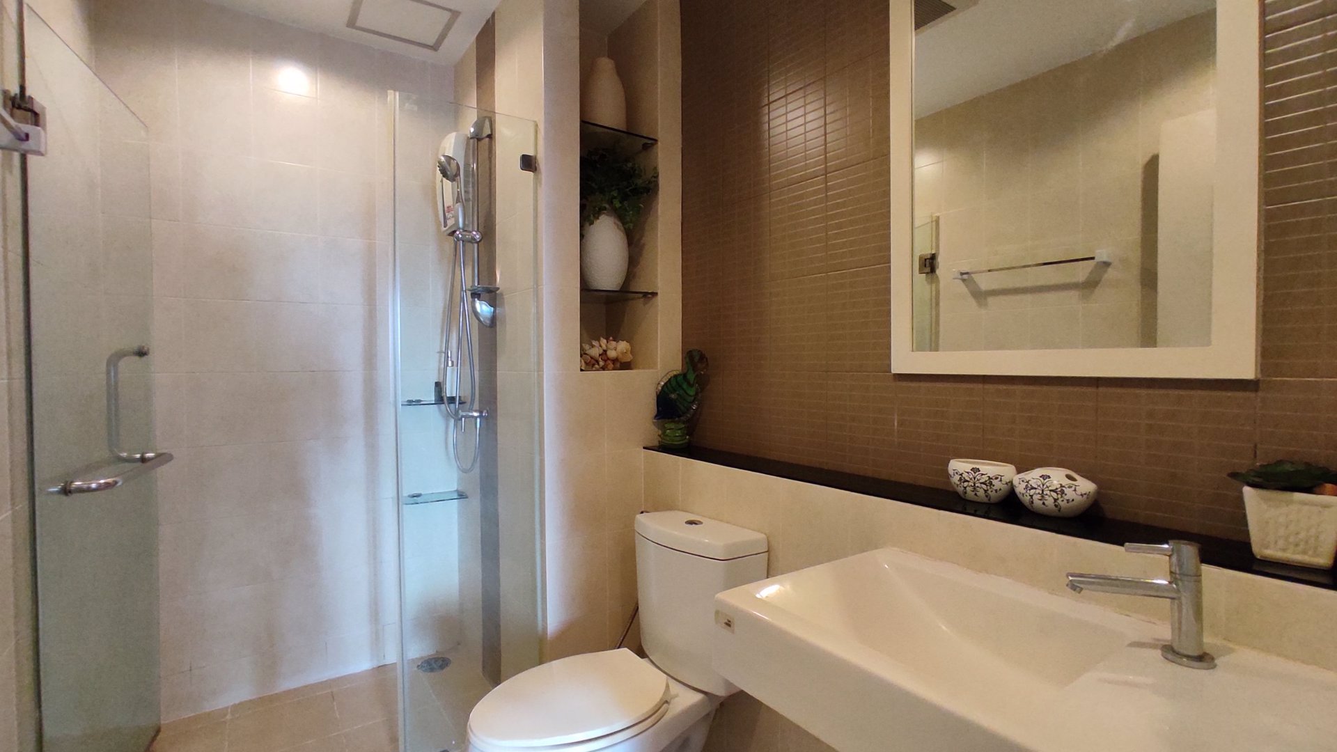 ให้เช่า-คอนโดไอวี่-ริเวอร์-ราษฎร์บูรณะ-ตกแต่งสไตล์ยุโรป-ครบ-วิวแม่น้ำ