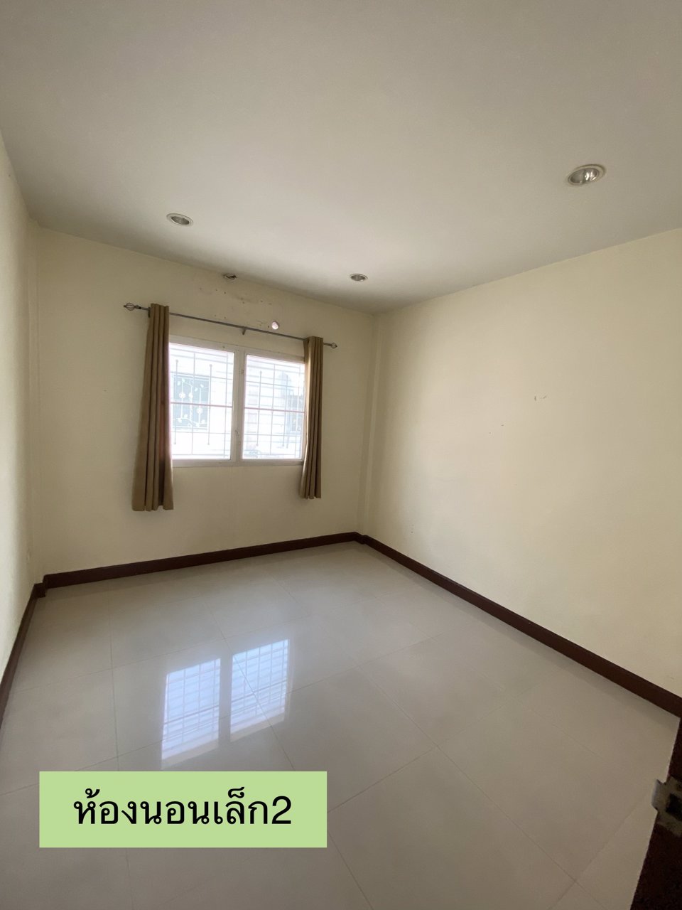 ขายทาวน์เฮ้าส์-2-ชั้น-ทำเลดี-ย่านพระราม2