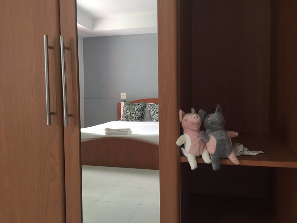 ห้องพักรายเดือนและรายวัน-เดินทางสะดวกติดถนนใหญ่-ใกล้สถาบันการจัดการปัญญาภิวัฒน์-ใกล้ตึกจัสมิน