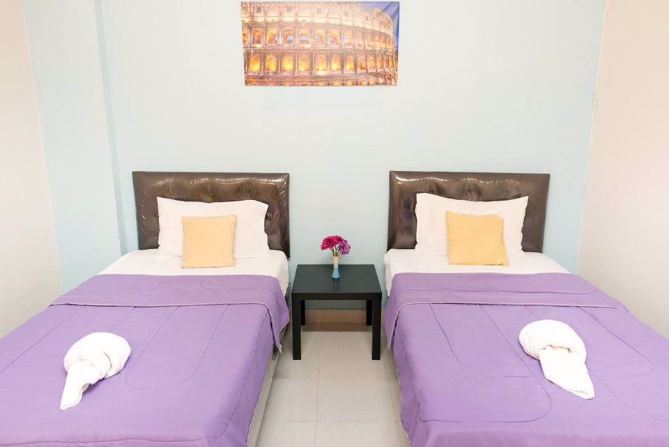 ห้องพักรายเดือนและรายวัน-เดินทางสะดวกติดถนนใหญ่-ใกล้สถาบันการจัดการปัญญาภิวัฒน์-ใกล้ตึกจัสมิน