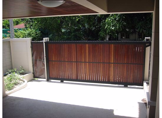 ให้เช่า-บ้านเดี่ยว-ซอยวิภาวดี-58-ใกล้โรงแรมรามาการ์เด้น-และ-bangkok-advent-school