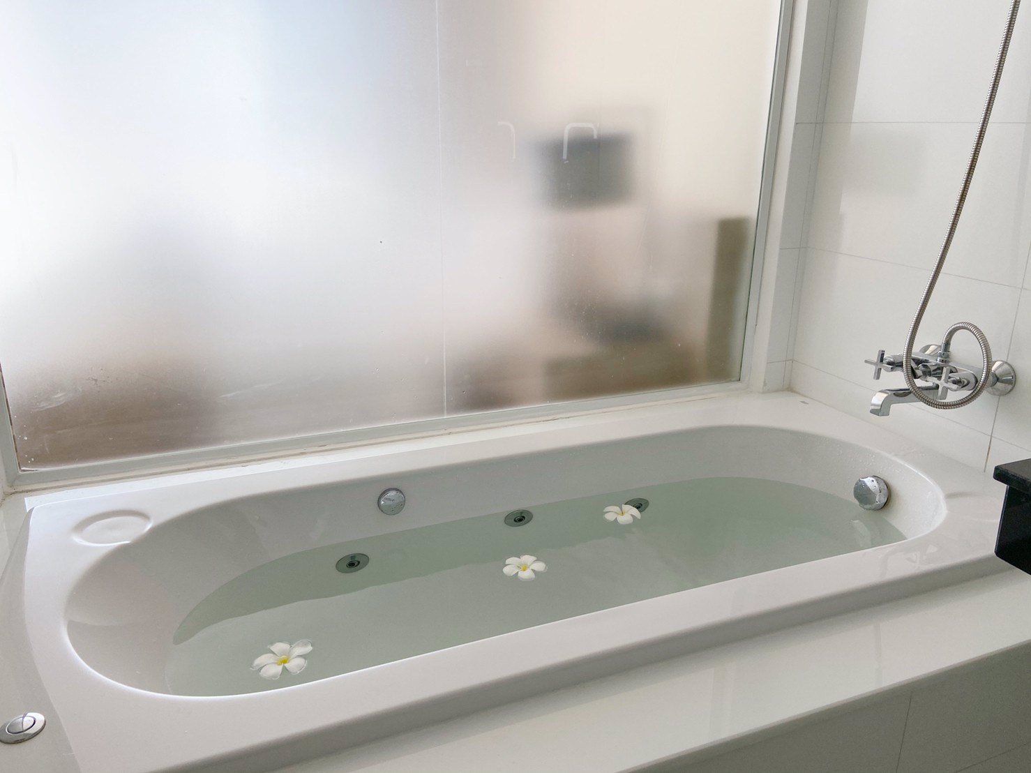 ขายด่วน-คอนโด-3-ห้องนอน-3-ห้องน้ำ-พร้อมสระว่ายน้ำส่วนตัว-ติดทะเลหาดคลองม่วงกระบี่