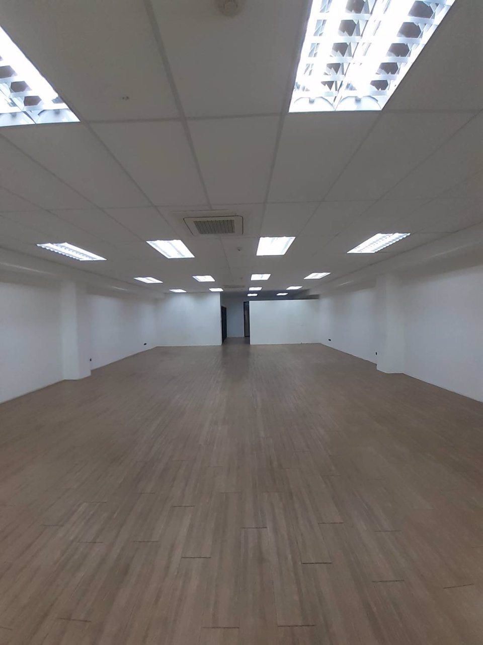 ให้เช่าพื้นที่สำนักงานขนาด-185-ตรม-เริ่มต้น-290-บ-ตรม-ทำเลแจ้งวัฒนะ-เมืองทองธานี-ใกล้รถไฟฟ้า