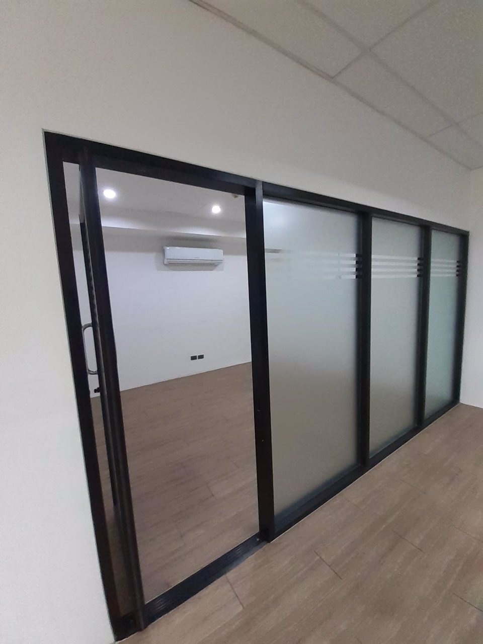 ให้เช่าพื้นที่สำนักงานขนาด-185-ตรม-เริ่มต้น-290-บ-ตรม-ทำเลแจ้งวัฒนะ-เมืองทองธานี-ใกล้รถไฟฟ้า