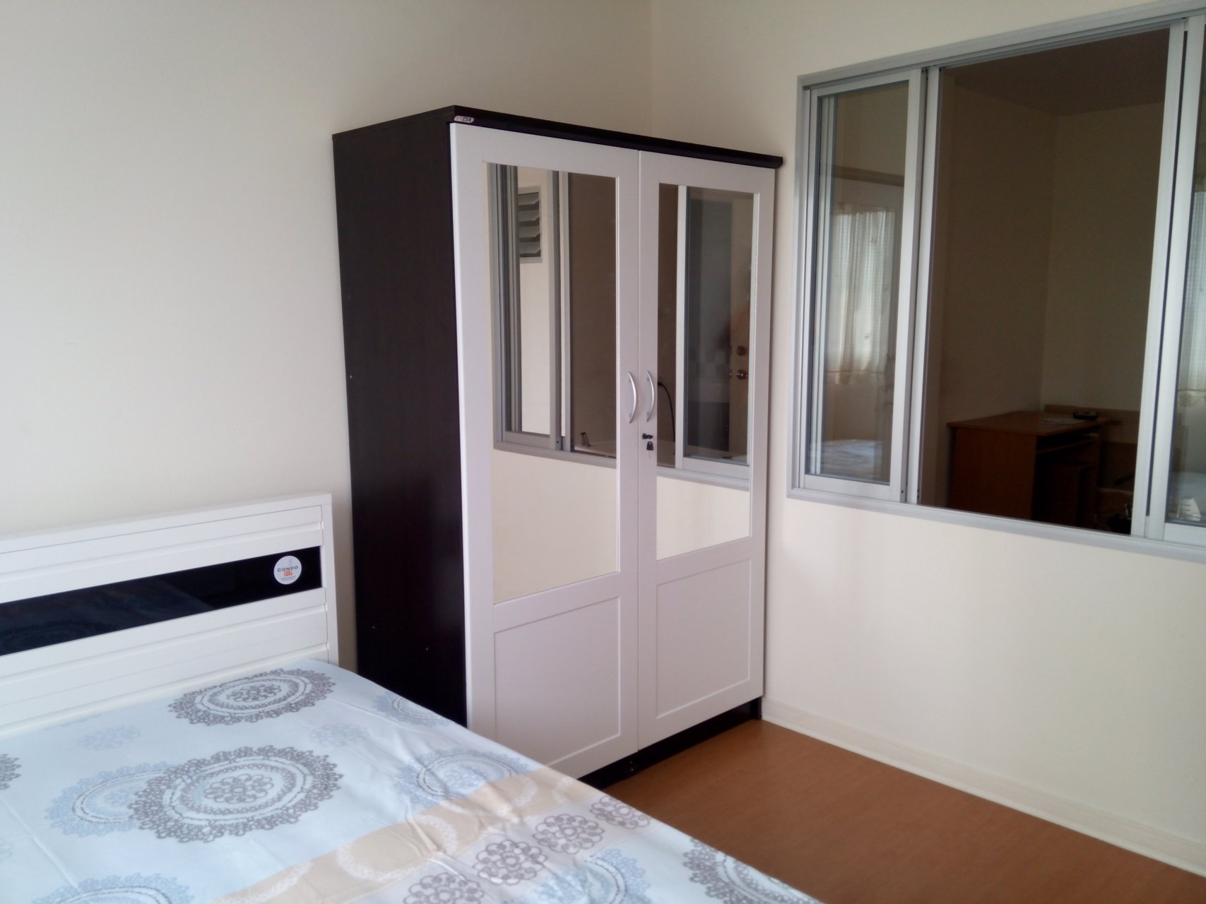 ให้เช่า-คอนโดลุมพินีทาวน์-ถนนรัตนาธิเบศร์-ติดรถไฟฟ้าสายม่วง-