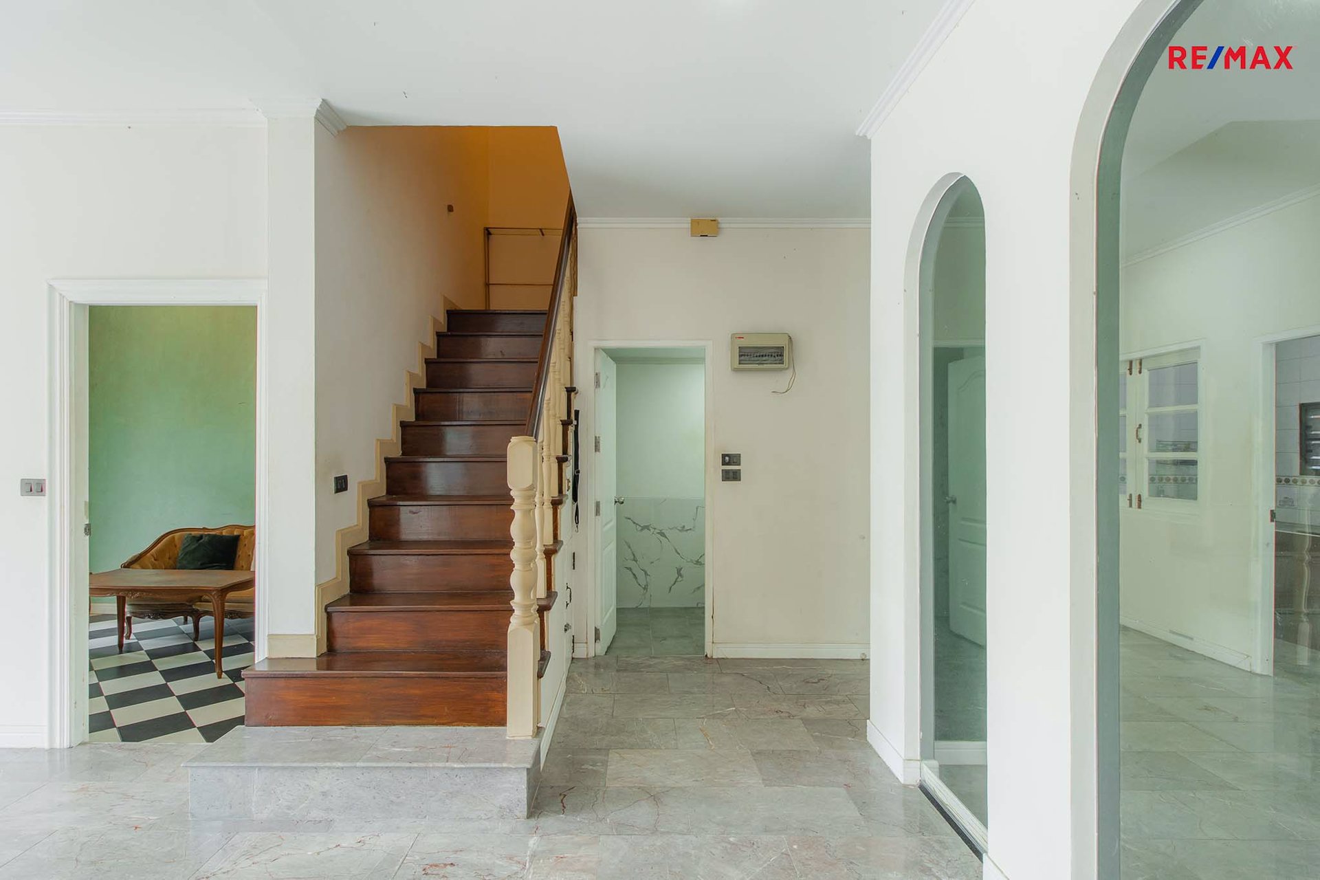 ขายบ้านแฝดรีโนเวทพร้อมอยู่-มรติรมย์3-ถสวนผัก32-บางกราย-ใกล้-central-westville