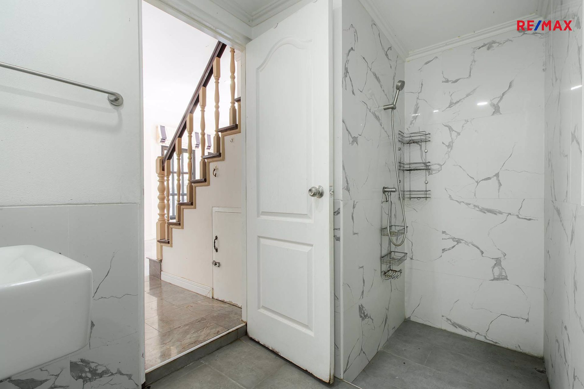 ขายบ้านแฝดรีโนเวทพร้อมอยู่-มรติรมย์3-ถสวนผัก32-บางกราย-ใกล้-central-westville