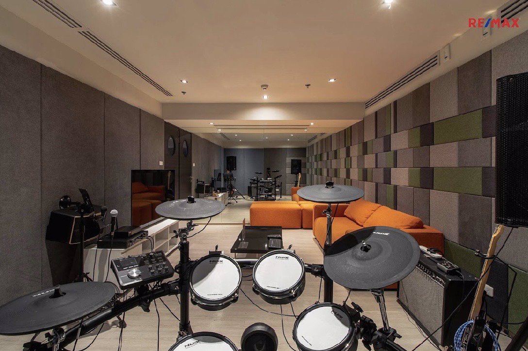 ขายคอนโด-1ห้องนอน-นิวโนเบิล-งามวงศ์วาน-ติดทางด่วนศรีรัชฯ-ใกล้พันธุ์ทิพย์และเดอะมอลล์-งามวงศ์วาน