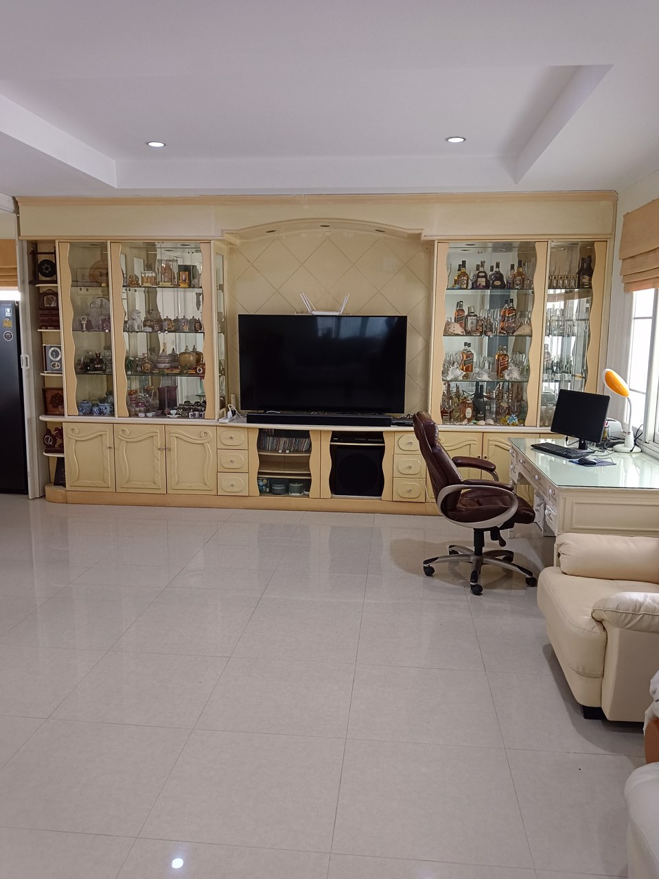 ขายบ้านเดี่ยว-หมู่บ้านปรีชาร่มเกล้า-โครงการห่างถนนใหญ่ประมาณ-150-เมตร-ใกล้สถานีรถไฟฟ้า-2-สาย