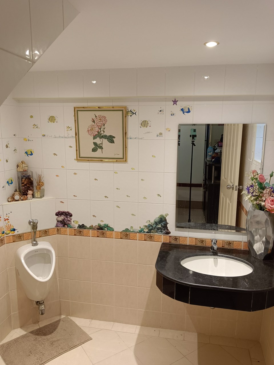 ขายบ้านเดี่ยว-หมู่บ้านปรีชาร่มเกล้า-โครงการห่างถนนใหญ่ประมาณ-150-เมตร-ใกล้สถานีรถไฟฟ้า-2-สาย