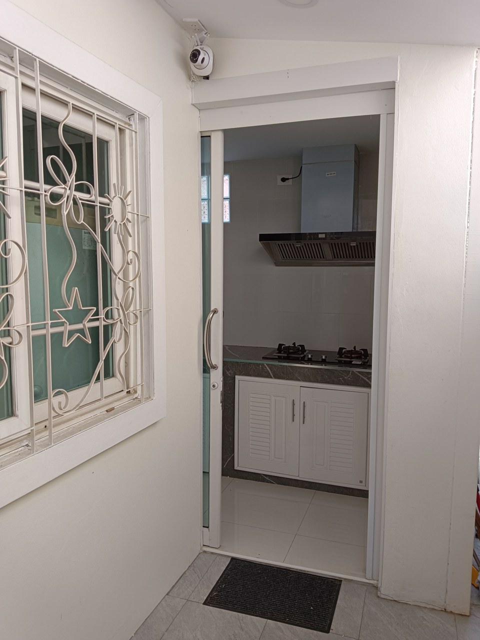 ขายบ้านเดี่ยว-หมู่บ้านปรีชาร่มเกล้า-โครงการห่างถนนใหญ่ประมาณ-150-เมตร-ใกล้สถานีรถไฟฟ้า-2-สาย