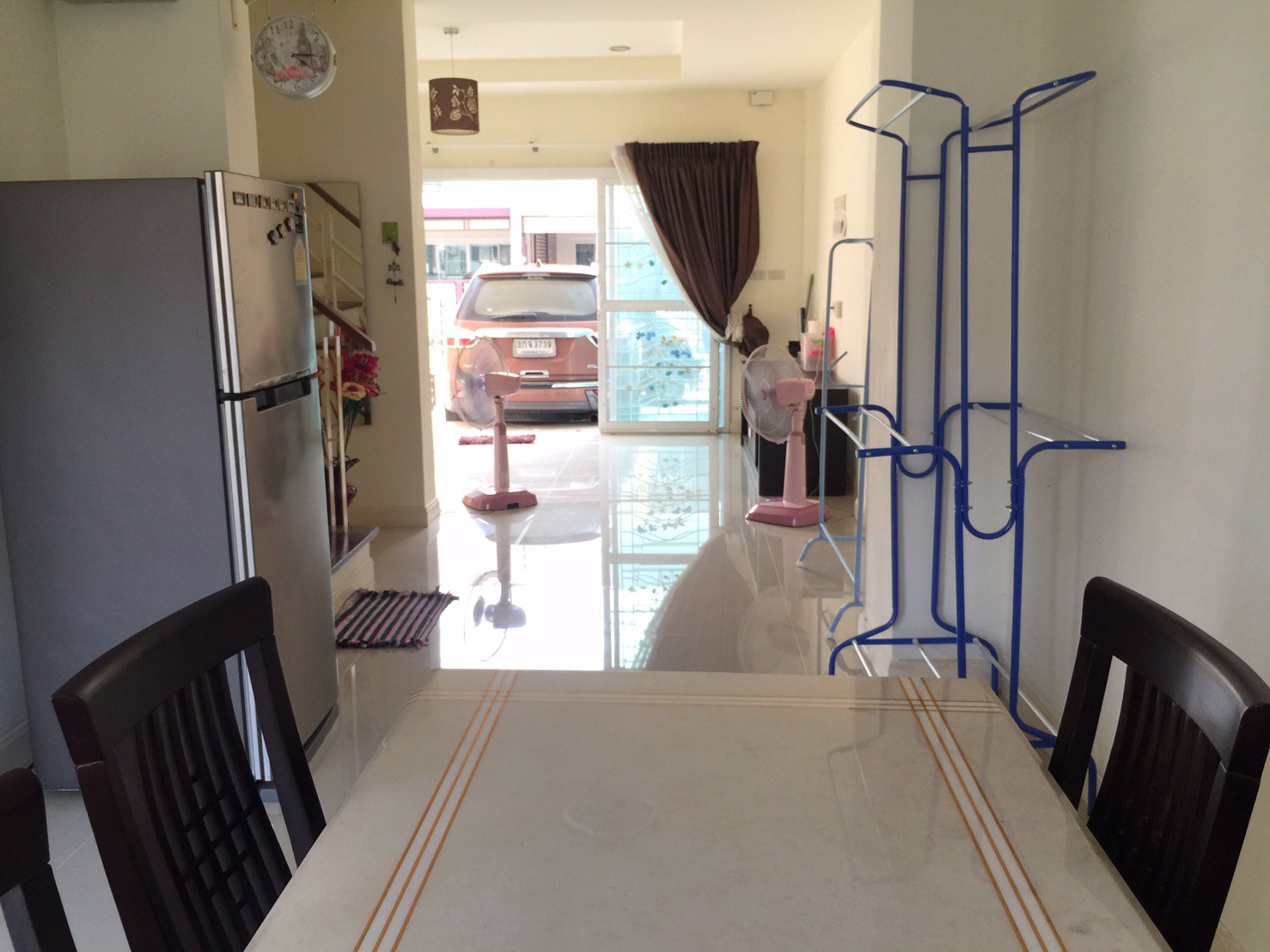 หมู่บ้านเปรมประชา-ซีซั่น-ทาวน์โฮมสภาพใหม่-เจ้าของไม่เคยอยู่-ตกแต่งพร้อมอยู่-ของเเถมทั้งหลัง