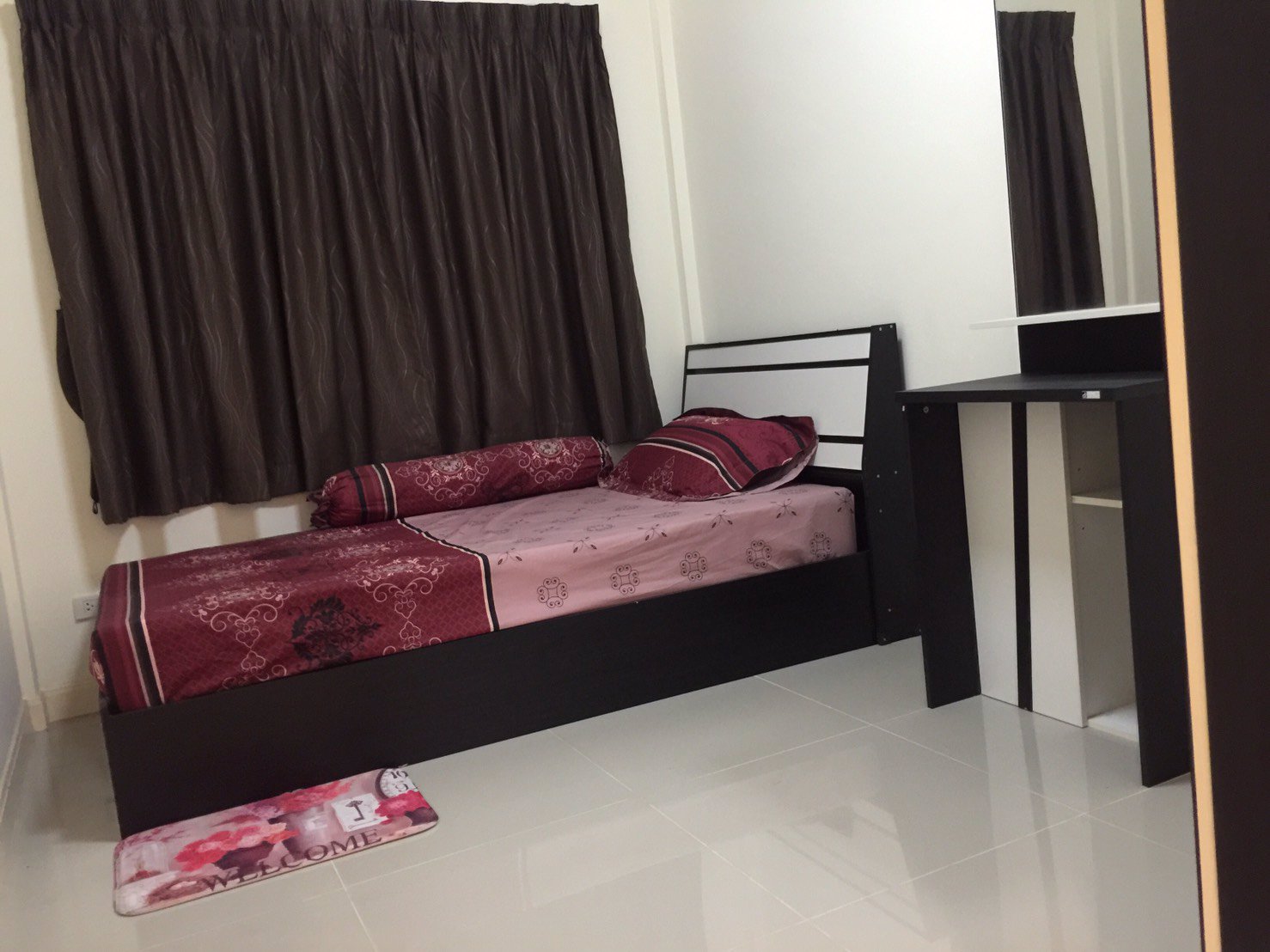 หมู่บ้านเปรมประชา-ซีซั่น-ทาวน์โฮมสภาพใหม่-เจ้าของไม่เคยอยู่-ตกแต่งพร้อมอยู่-ของเเถมทั้งหลัง