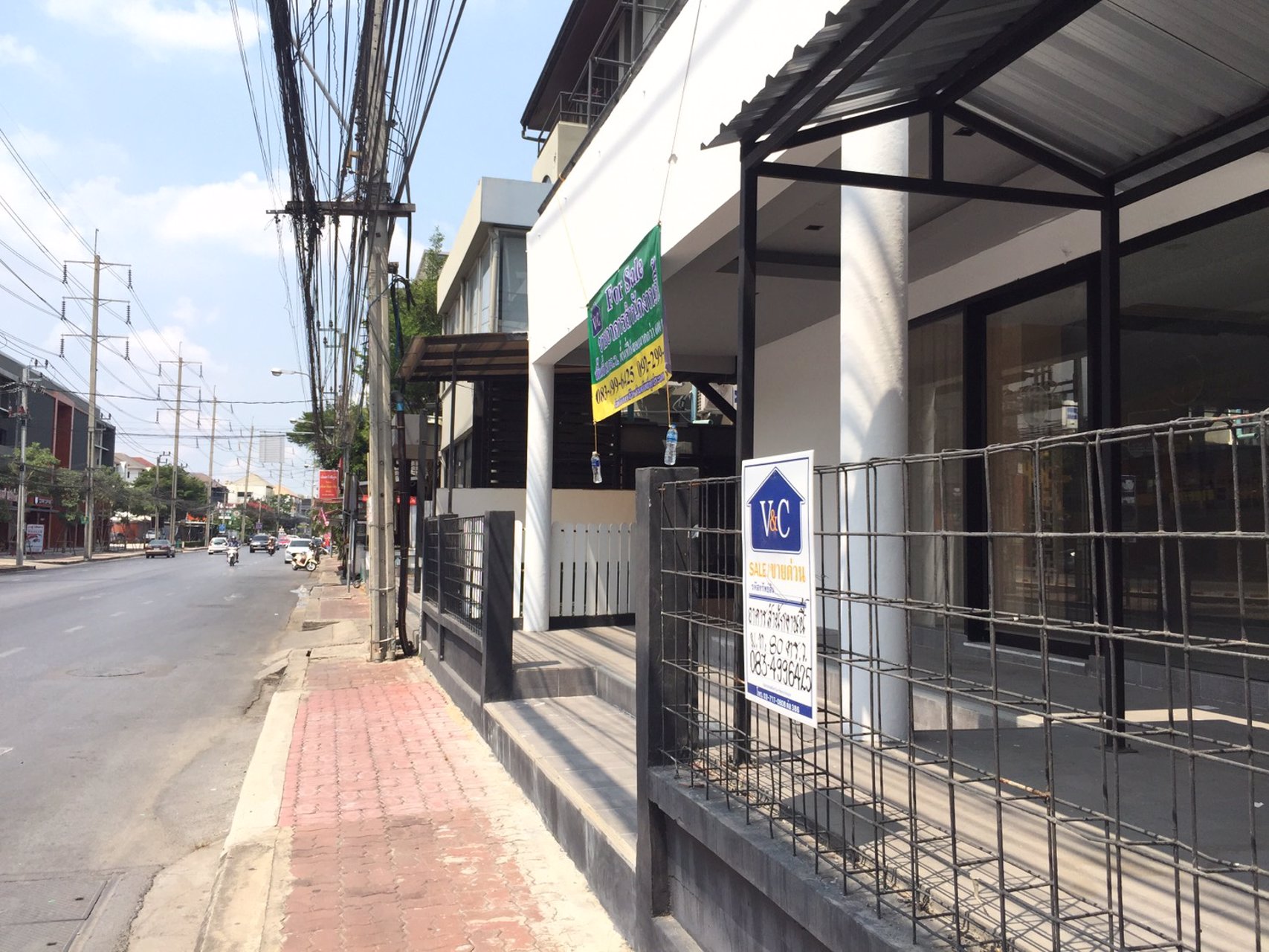 อาคารสำนักงานติดถนนศรีวรา-ทำเลดี-สูง-4-ชั้น-ภายในมี-18-ห้อง-ห้องน้ำ-8-ห้อง-เเละห้องโถงใหญ่-1-ห้อง