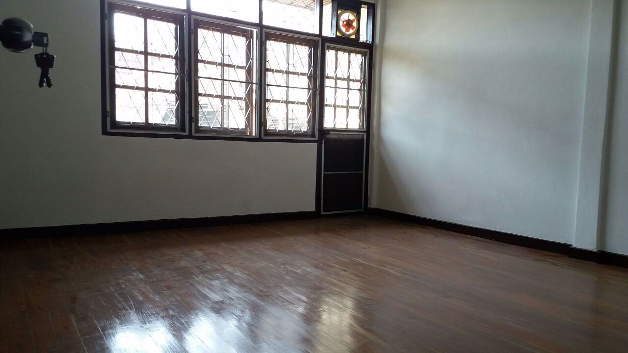 ขายบ้านแฝด-2-ชั้น-หมู่บ้านเข็มเพชร-ถนนรามคำแหง58-4