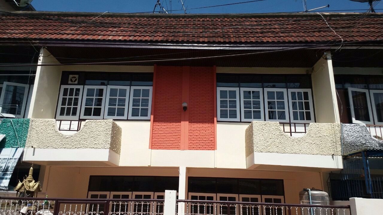 ขายบ้านแฝด-2-ชั้น-หมู่บ้านเข็มเพชร-ถนนรามคำแหง58-4