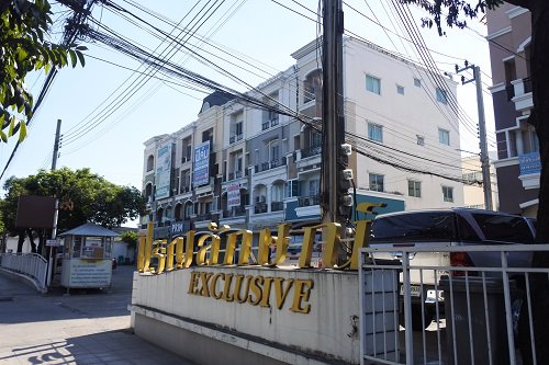 ขายทาวน์โฮม-ปริญลักษณ์-exclusive-หลังมุม