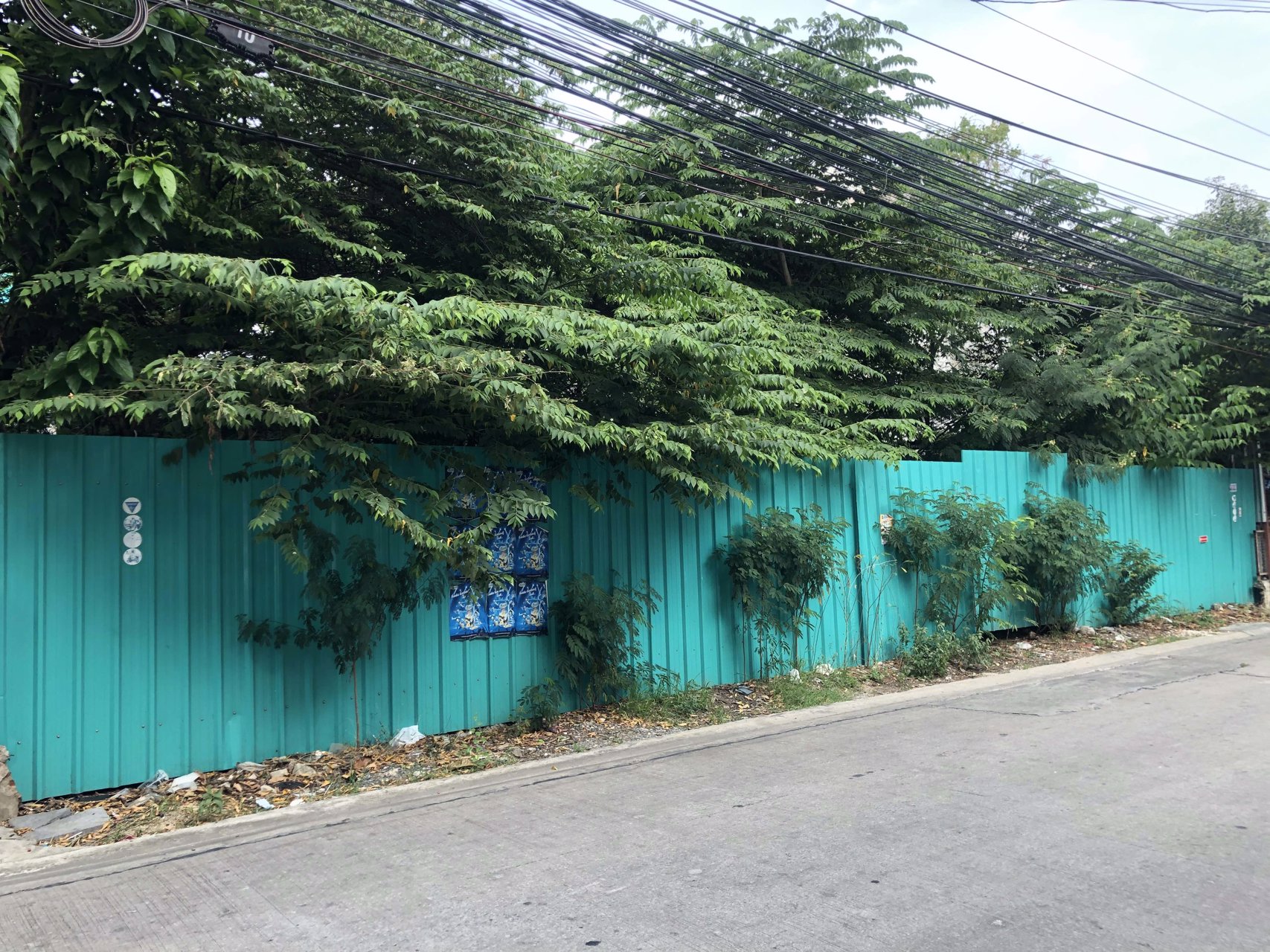 ขายที่ดินเปล่า-ซอยลาดพร้าว-96-ขนาด-84-ตารางวา-ใกล้สถานีลาดพร้าว-83-รถไฟฟ้าสายสีเหลือง