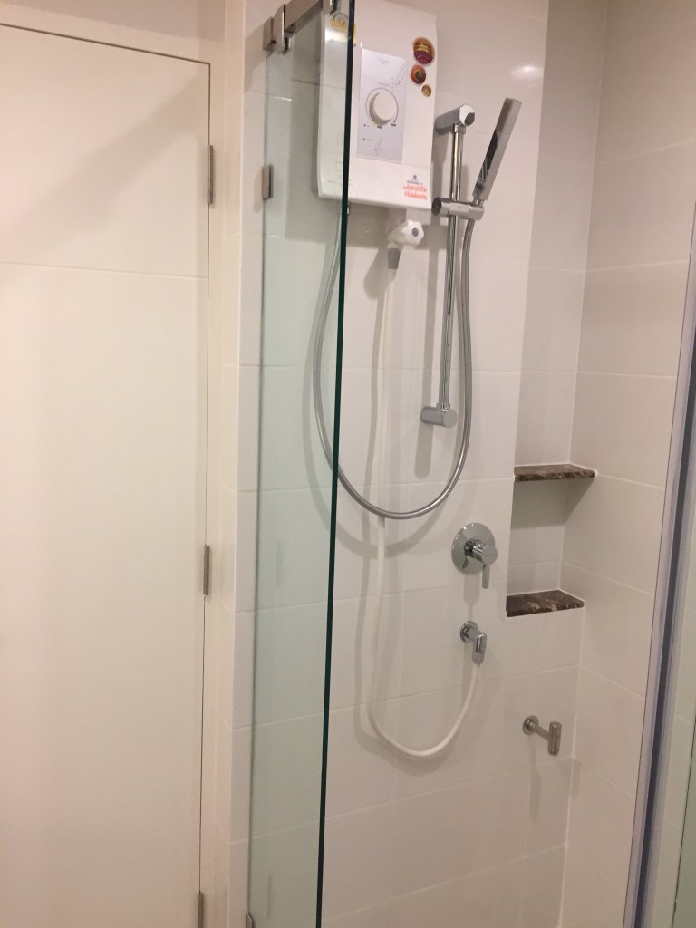 new-house-for-rent-sethasiri-krungthep-kreetha-185-sqm-75-sqwa-4-bedroom-3-bathroom-081-906860