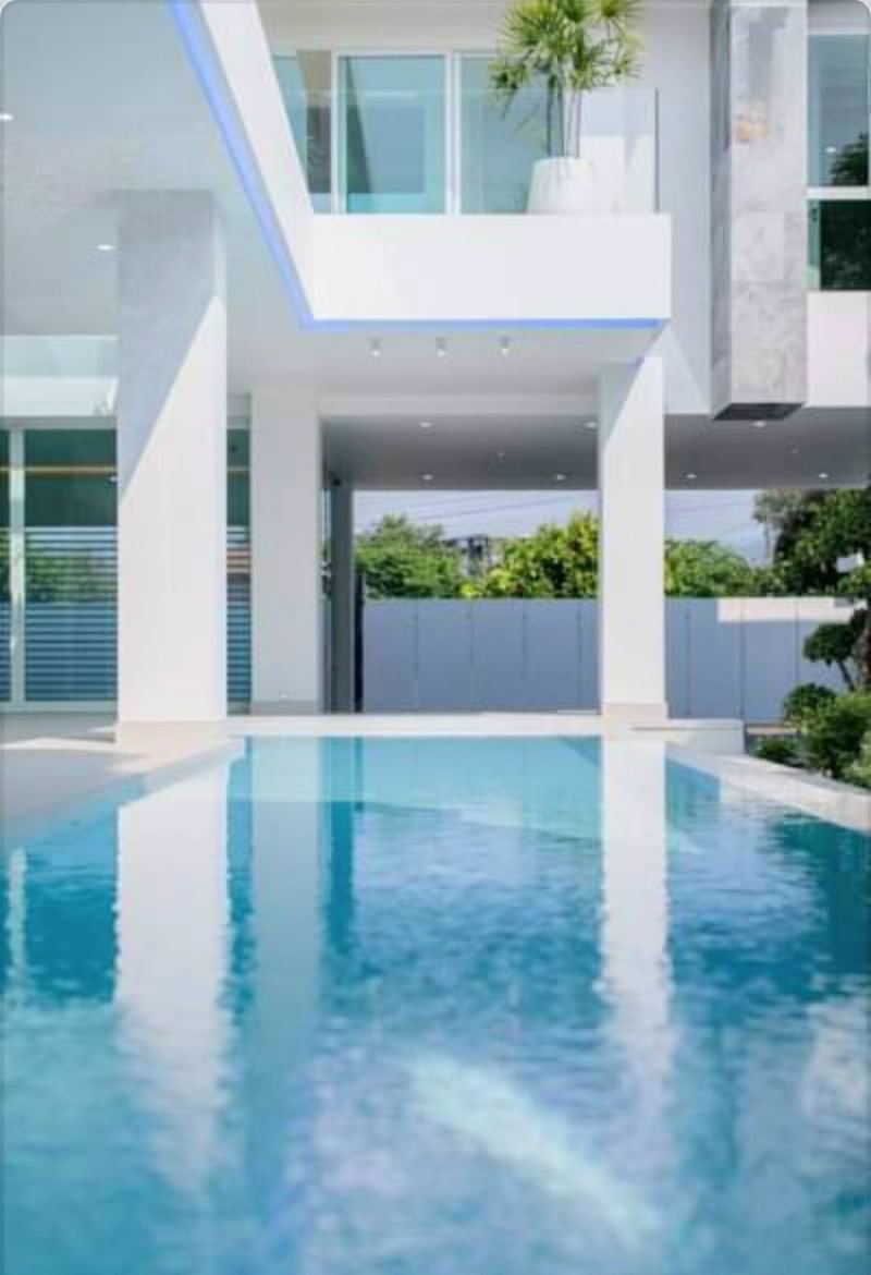 บ้านหรู-style-modern-luxury-โดดเด่นมีเอกลักษณ์