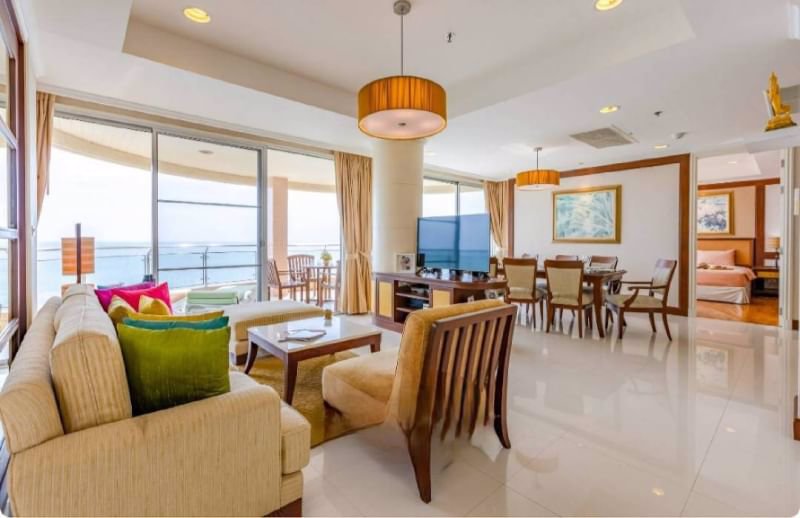 ขายคอนโดหรูติดชายทะล-ลองบิช-ชะอำ-สำหรับเป็นที่อยู่อาศัยหรือเป็นบ้านพักตากอากาศ