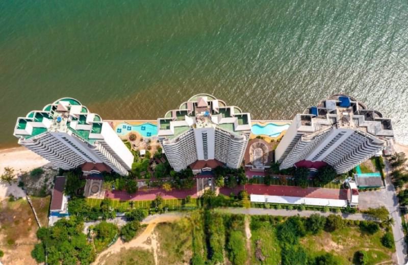 ขายคอนโดหรูติดชายทะล-ลองบิช-ชะอำ-สำหรับเป็นที่อยู่อาศัยหรือเป็นบ้านพักตากอากาศ