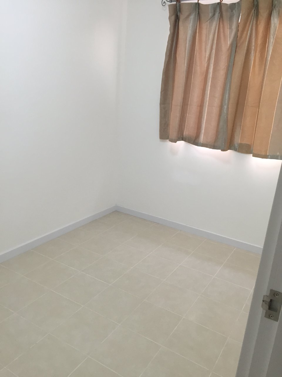 ให้เช่าทาวน์เฮ้าส์-สามพราน-ไร่ขิง