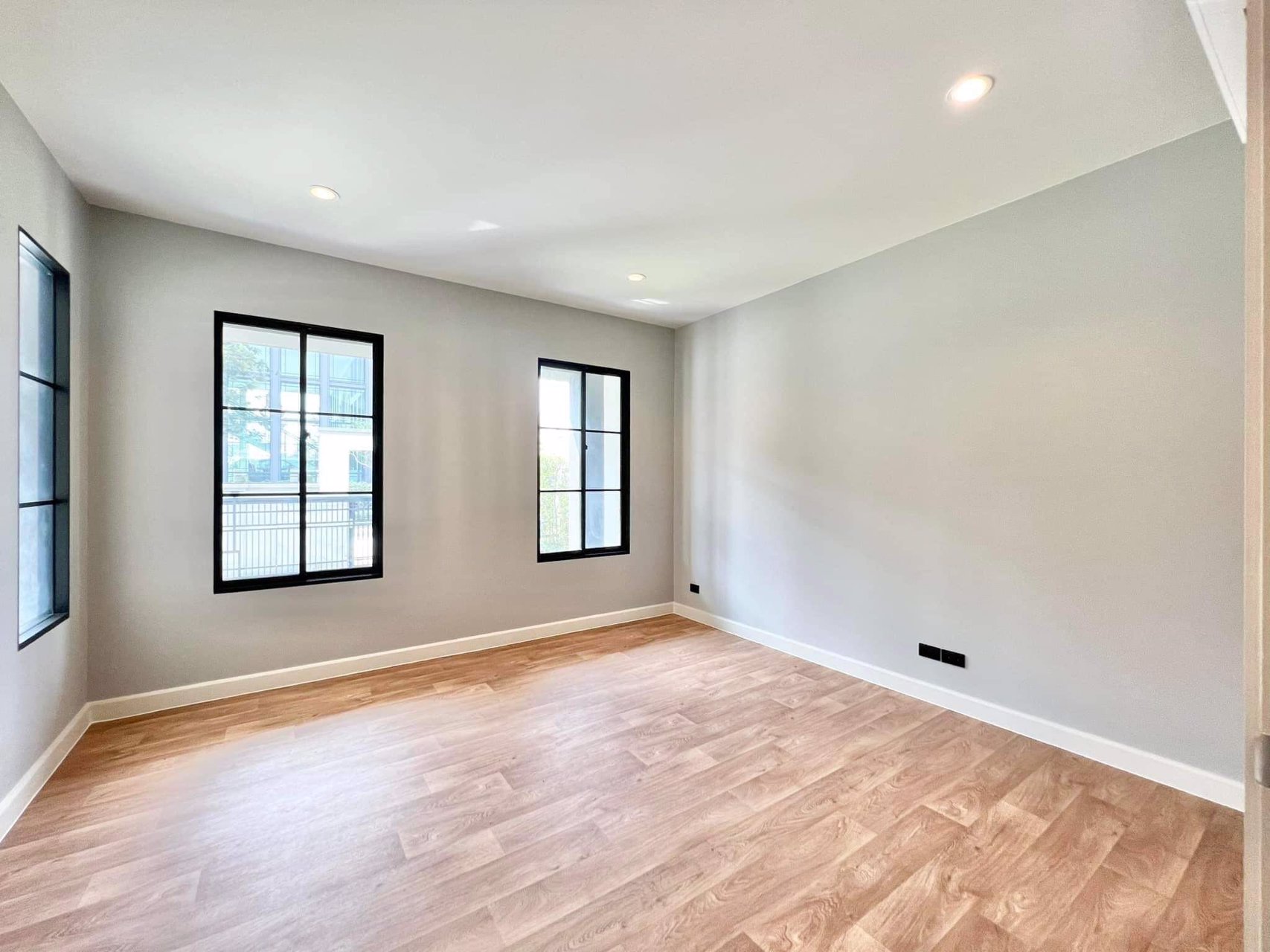 ขายบ้านเดี่ยว-แปลงมุม-ติดคลับเฮาส์ริมน้ำ-บรรยากาศดี-โครงการใหม่หมู่บ้านเศรษฐสิริ-พระราม-5