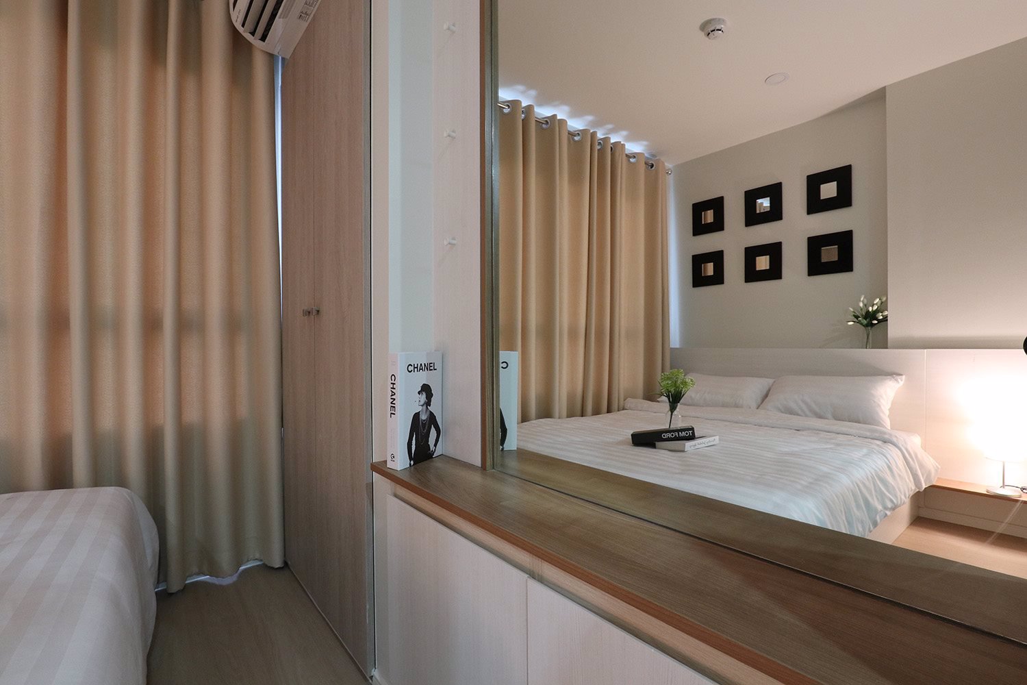 ให้เช่าคอนโด-วิวสระว่ายน้ำจากห้องนอน-ห้องตกแต่งใหม่เอี่ยม-ลุมพินี-วิลล์-สุขุมวิท76-แบริ่ง