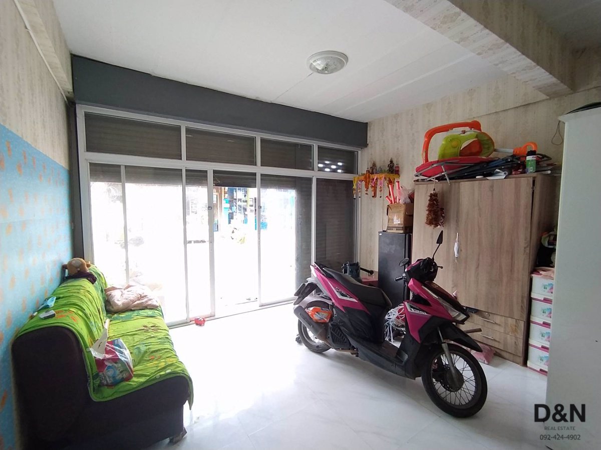 ขาย-ทาวน์เฮ้าส์-ซอยนวลทอง-อ้อมน้อย-กระทุ่มแบน-ติดถนนซอย-ทำเลค้าขาย