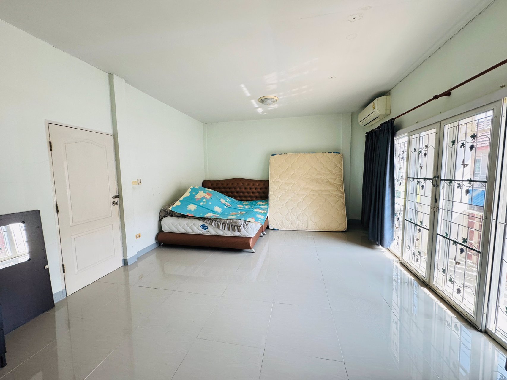 ขายทาวน์เฮ้าส์-2ชั้น-หมู่บ้านณัฐยาซอย3ค่ายกำแพงเพชร