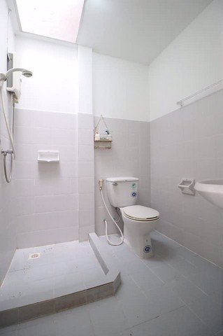 dd00008-ขายทาวน์เฮ้าส์-หมู่บ้านปิยวรารมย์-1-บางกรวยไทรน้อย-พื้นที่-22-ตรว-4-ห้องนอน-3-ห้องน้ำ