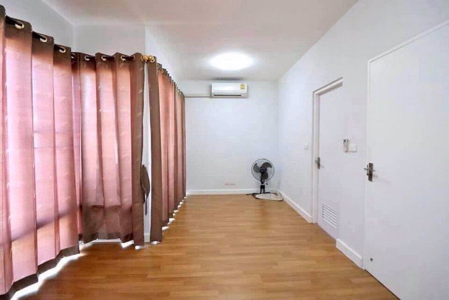 dd00002-ขายทาวน์เฮ้าส์-หมู่บ้านไทมส์-พระราม-5-บางศรีเมือง-พื้นที่-214-ตรว-4-ห้องนอน-3-ห้องน้ำ