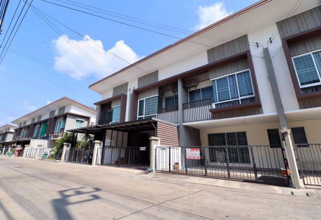 dd00002-ขายทาวน์เฮ้าส์-หมู่บ้านไทมส์-พระราม-5-บางศรีเมือง-พื้นที่-214-ตรว-4-ห้องนอน-3-ห้องน้ำ