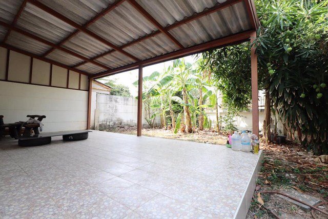 dd00017-ขายทาวน์เฮ้าส์-หมู่บ้านกาดดาเพลส-วงแหวน-ประชาอุทิศ-76-พื้นที่-402-ตรว-4-ห้องนอน-2-ห้องน้ำ