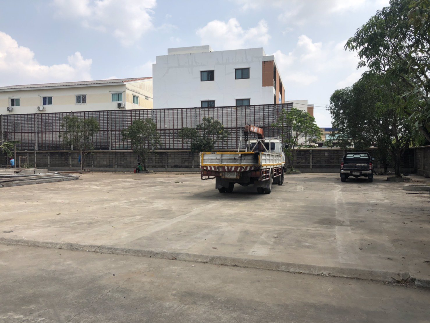 ให้เช่าที่ดินพร้อมสิ่งปลูกสร้าง-เนื้อที่-2-ไร่-68-ตารางวา-ติดถนนซอยเจริญพัฒนา-เขตมีนบุรี