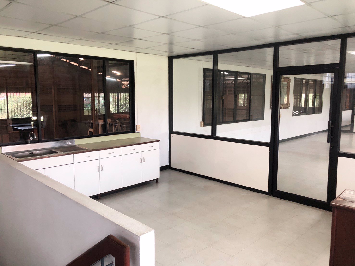 ให้เช่าที่ดินพร้อมสิ่งปลูกสร้าง-เนื้อที่-2-ไร่-68-ตารางวา-ติดถนนซอยเจริญพัฒนา-เขตมีนบุรี