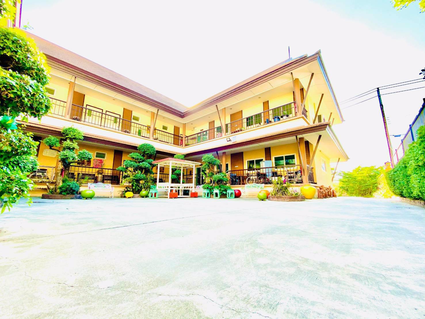 ขายที่ดินพร้อมกิจการ-ดูแลผู้สูงอายุ-ที่ตั้งเฉลิมพระเกียรติ-ร๙-ซอย28