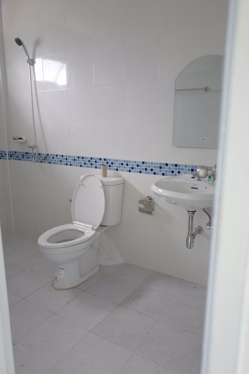 โครงการดุสิตา-อาคารพาณิชย์-3ชั้น-ทุกชั้นมีห้องน้ำ-บนถนนเพชรเกษม-เยื้องกับร้านขนมปังฝรั่งเศส-ทำเลดี