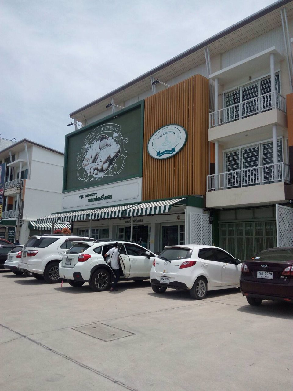 โครงการดุสิตา-อาคารพาณิชย์-3ชั้น-ทุกชั้นมีห้องน้ำ-บนถนนเพชรเกษม-เยื้องกับร้านขนมปังฝรั่งเศส-ทำเลดี