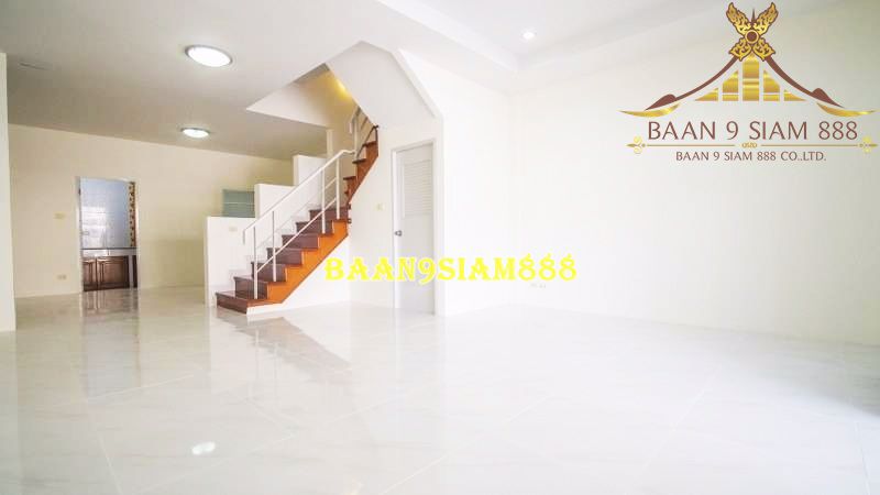 ทาวน์เฮ้าส์-หมู่บ้าน-ธนาภิรมย์-เพชรเกษม69