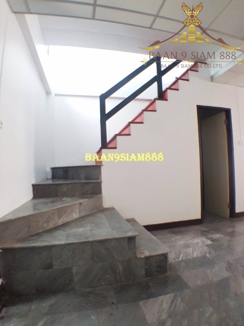 ทาวน์เฮ้าส์-หมู่บ้าน-นครทองปาร์ควิว3