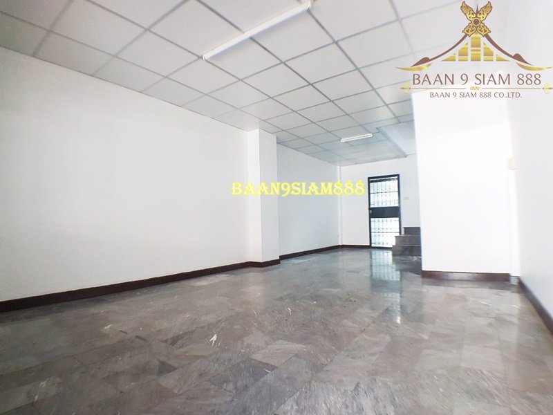 ทาวน์เฮ้าส์-หมู่บ้าน-นครทองปาร์ควิว3