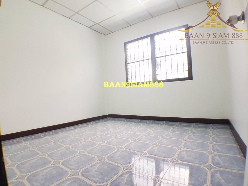 ทาวน์เฮ้าส์-หมู่บ้าน-นครทองปาร์ควิว3